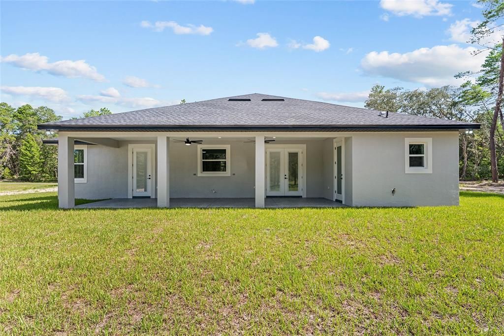 En Venta: $499,900 (4 camas, 3 baños, 2053 Pies cuadrados)