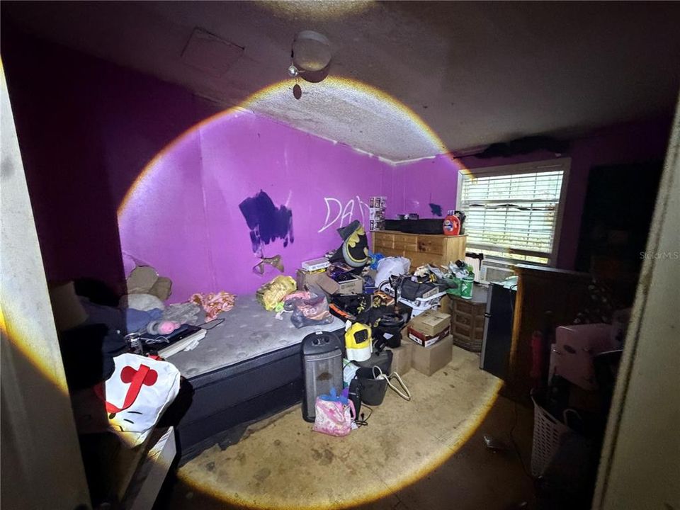 En Venta: $120,000 (4 camas, 2 baños, 2079 Pies cuadrados)