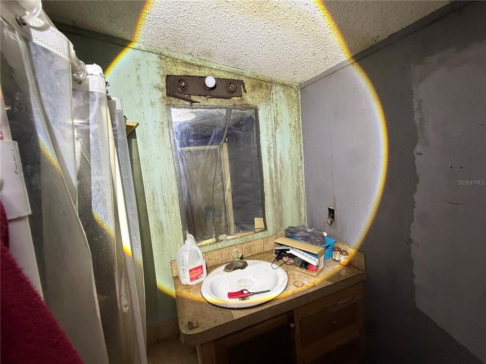 En Venta: $120,000 (4 camas, 2 baños, 2079 Pies cuadrados)