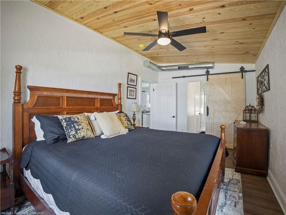 Activo con contrato: $829,900 (4 camas, 3 baños, 3000 Pies cuadrados)