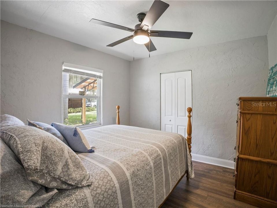 Activo con contrato: $829,900 (4 camas, 3 baños, 3000 Pies cuadrados)