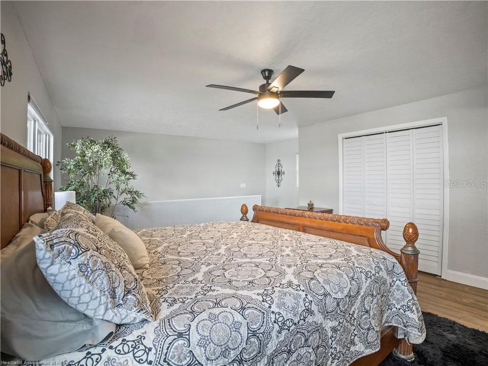 Activo con contrato: $829,900 (4 camas, 3 baños, 3000 Pies cuadrados)