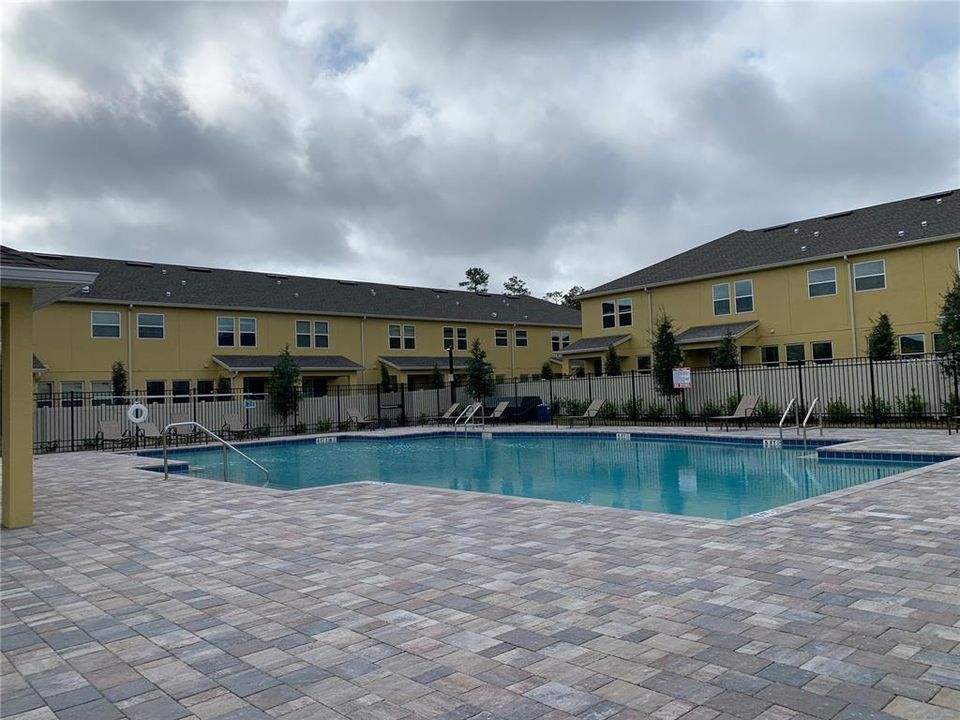 Active With Contract: $2,300 (3 beds, 2 baths, 1685 Square Feet)