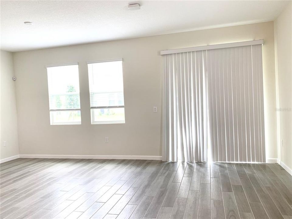 Active With Contract: $2,300 (3 beds, 2 baths, 1685 Square Feet)