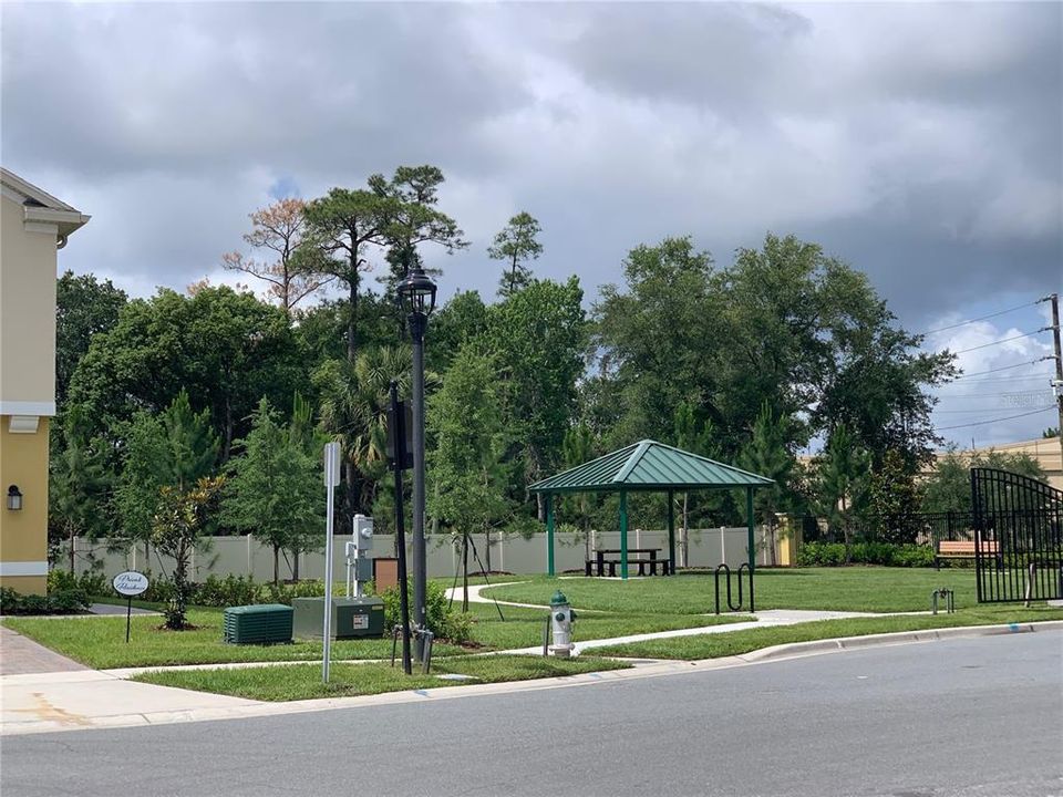 Active With Contract: $2,300 (3 beds, 2 baths, 1685 Square Feet)