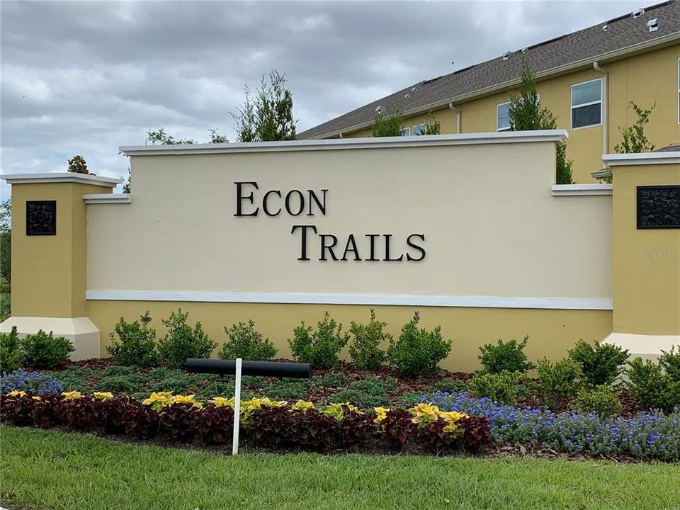 Active With Contract: $2,300 (3 beds, 2 baths, 1685 Square Feet)