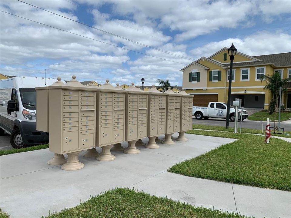 Active With Contract: $2,300 (3 beds, 2 baths, 1685 Square Feet)