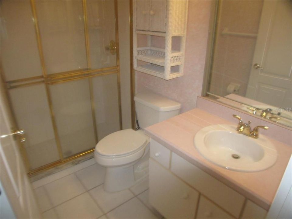 В аренду: $1,900 (2 спален, 2 ванн, 1054 Квадратных фут)