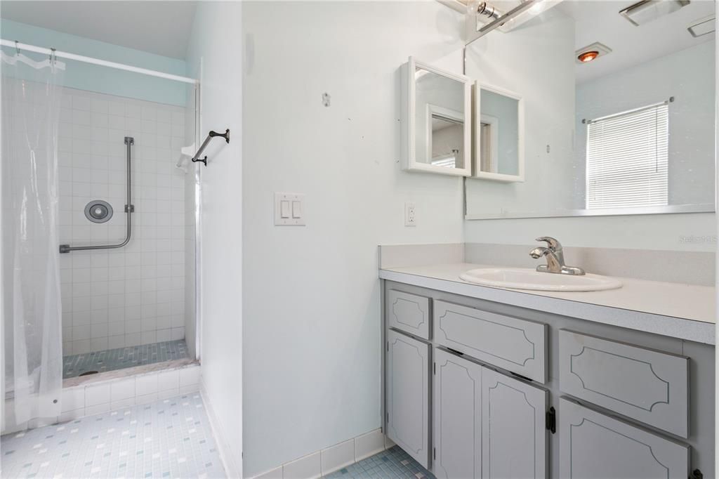 For Sale: $267,000 (2 beds, 2 baths, 1528 Square Feet)