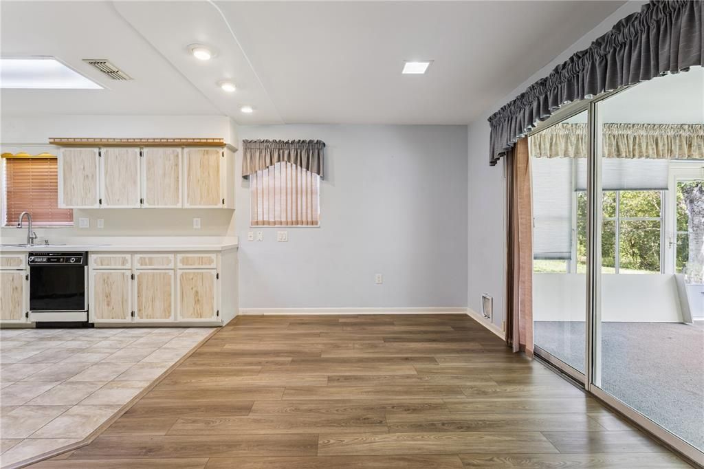 For Sale: $267,000 (2 beds, 2 baths, 1528 Square Feet)