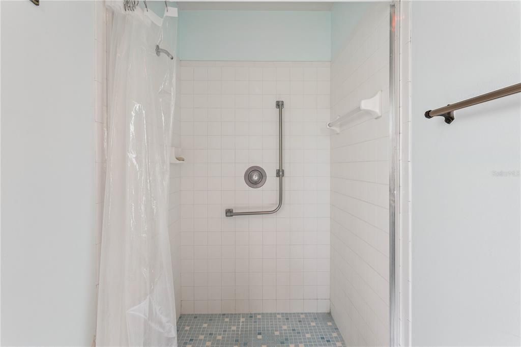 For Sale: $267,000 (2 beds, 2 baths, 1528 Square Feet)