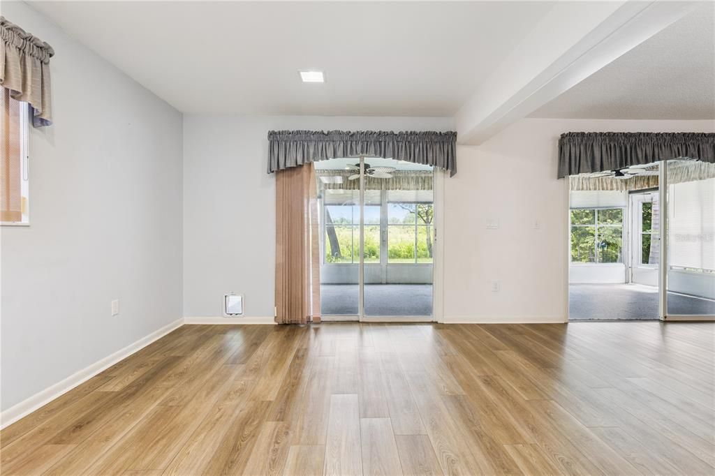 For Sale: $267,000 (2 beds, 2 baths, 1528 Square Feet)