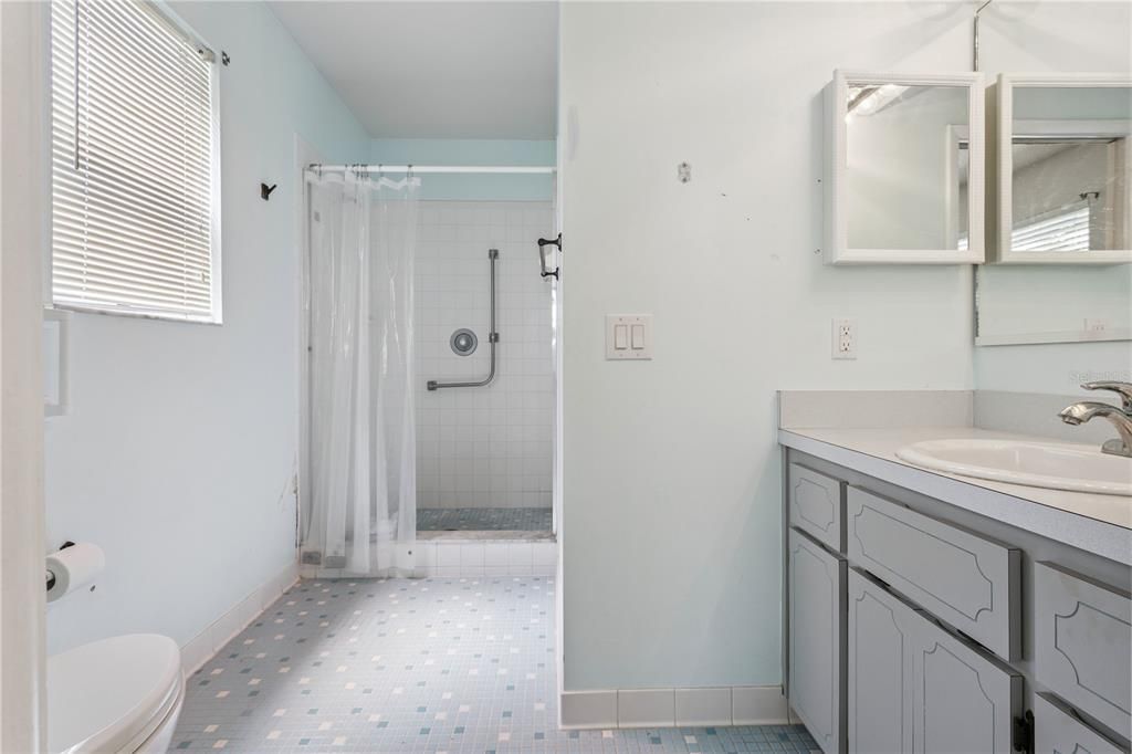 For Sale: $267,000 (2 beds, 2 baths, 1528 Square Feet)