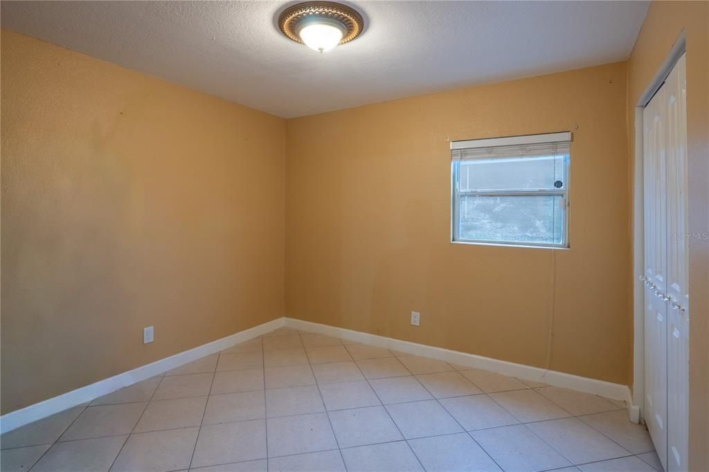 Active With Contract: $430,000 (4 beds, 2 baths, 1920 Square Feet)