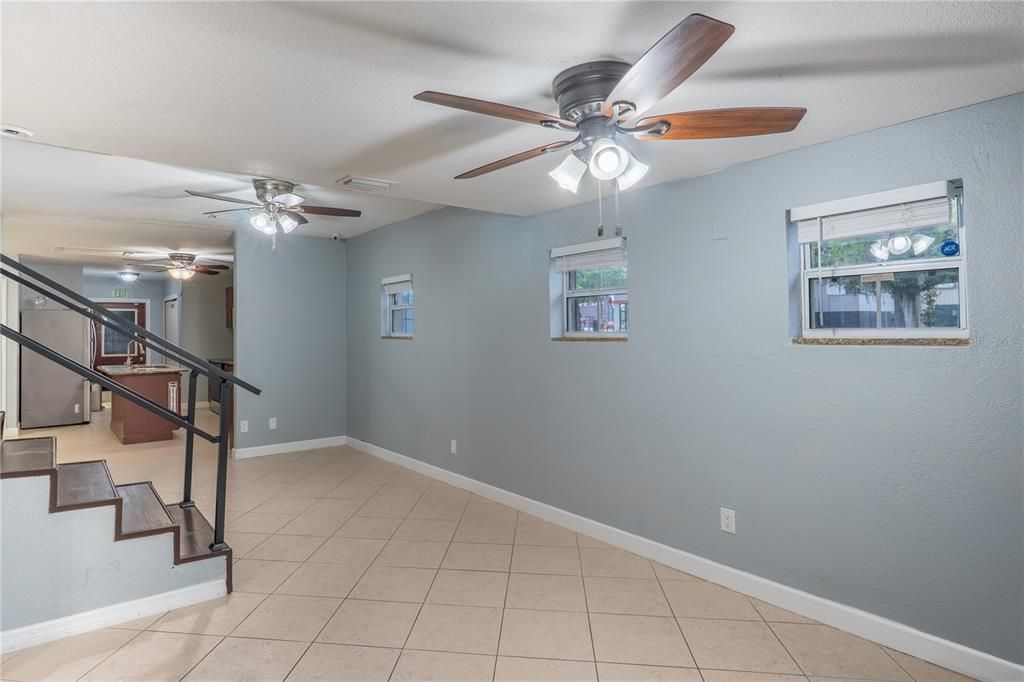 Active With Contract: $430,000 (4 beds, 2 baths, 1920 Square Feet)