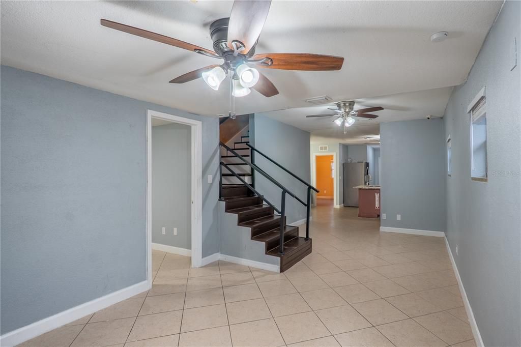 Active With Contract: $430,000 (4 beds, 2 baths, 1920 Square Feet)