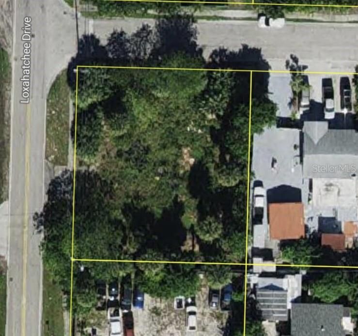 待售: $220,000 (0.27 acres)