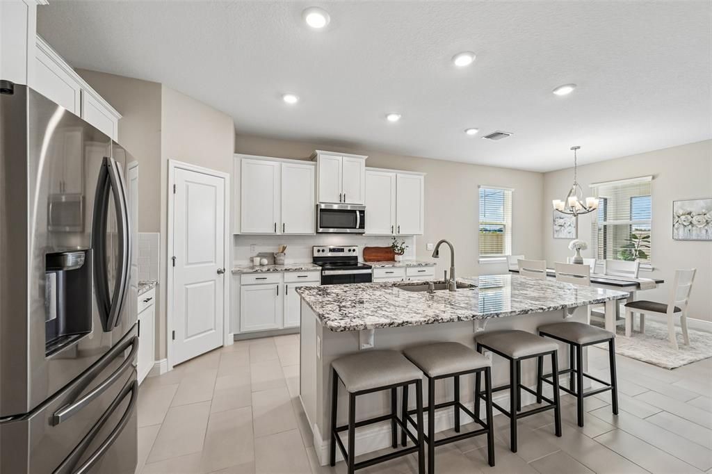 For Sale: $410,000 (4 beds, 2 baths, 2035 Square Feet)