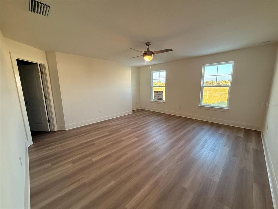 For Sale: $275,000 (3 beds, 2 baths, 1794 Square Feet)