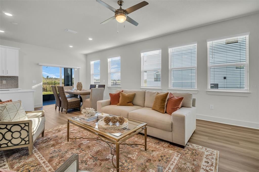 For Sale: $275,000 (3 beds, 2 baths, 1794 Square Feet)