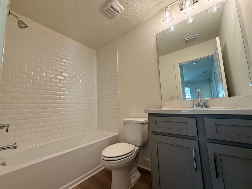 For Sale: $275,000 (3 beds, 2 baths, 1794 Square Feet)
