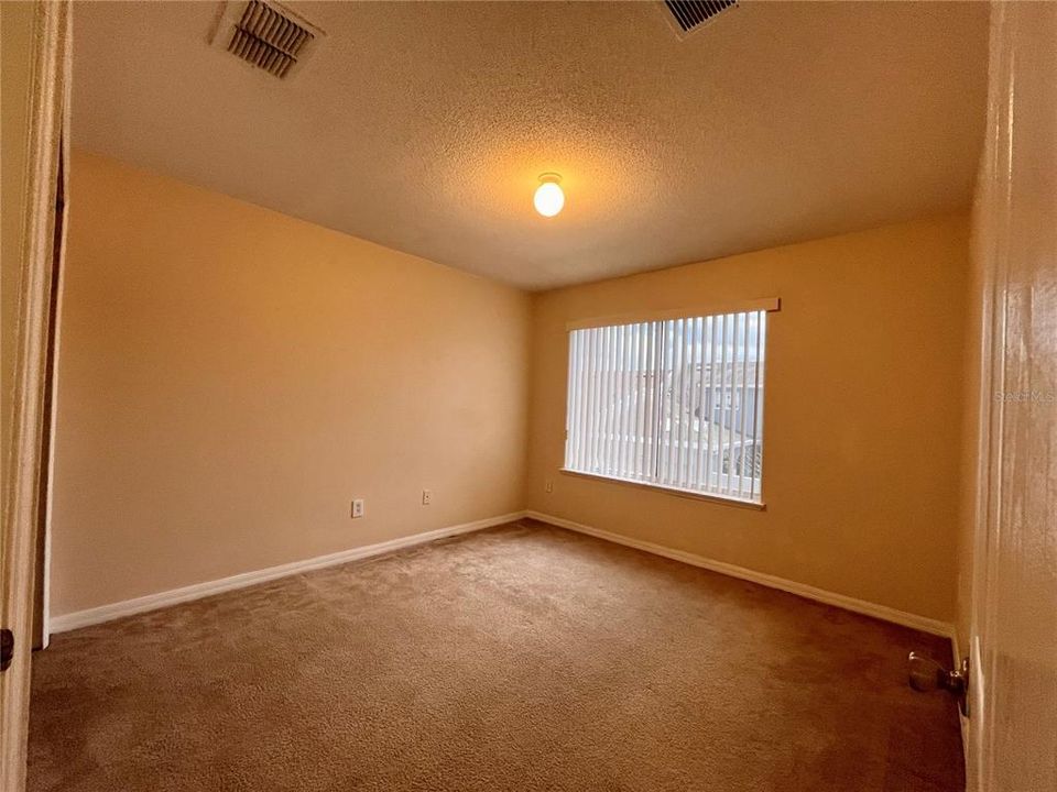 For Rent: $2,160 (3 beds, 2 baths, 1758 Square Feet)