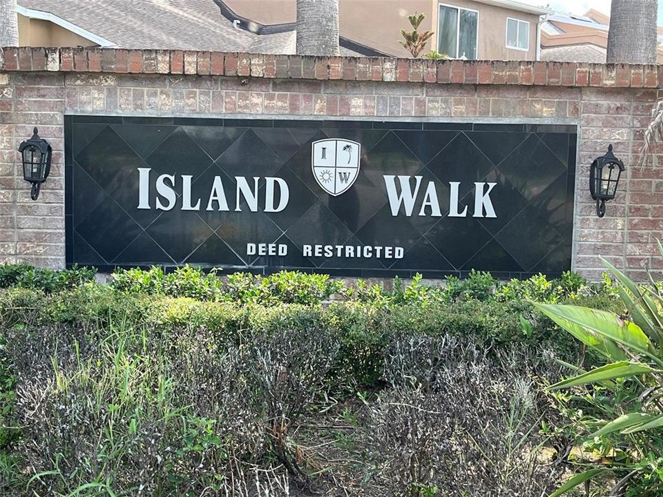 For Rent: $2,160 (3 beds, 2 baths, 1758 Square Feet)