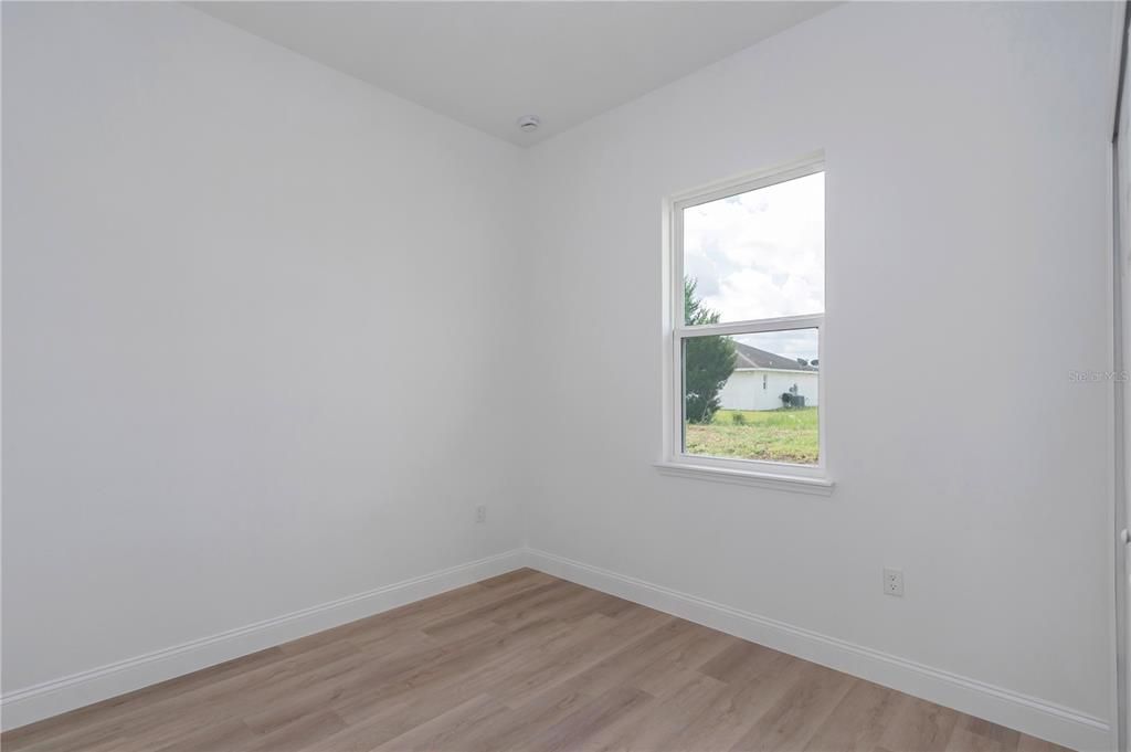 For Sale: $305,900 (4 beds, 2 baths, 1859 Square Feet)