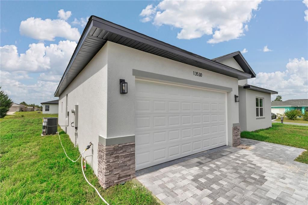 For Sale: $305,900 (4 beds, 2 baths, 1859 Square Feet)