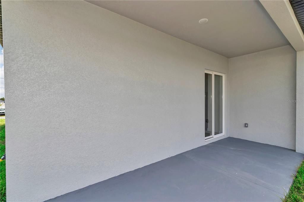 For Sale: $305,900 (4 beds, 2 baths, 1859 Square Feet)