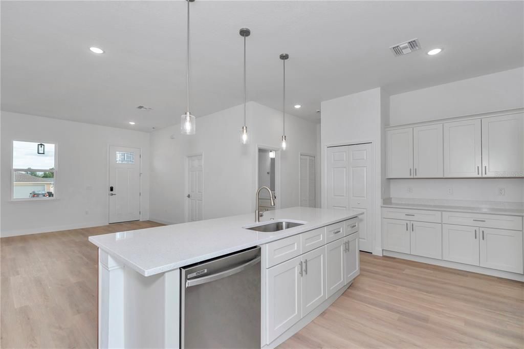 For Sale: $305,900 (4 beds, 2 baths, 1859 Square Feet)