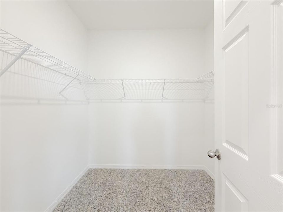 For Rent: $2,400 (3 beds, 2 baths, 1680 Square Feet)