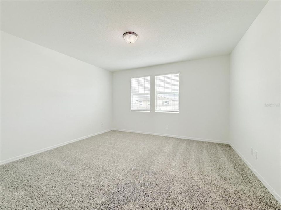 For Rent: $2,400 (3 beds, 2 baths, 1680 Square Feet)