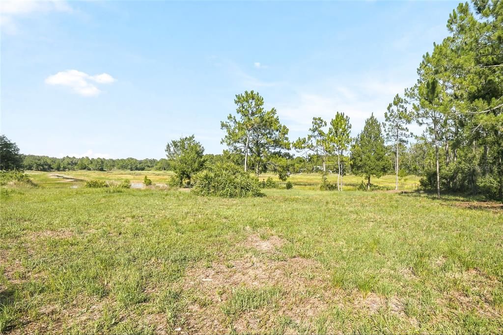 На продажу: $79,999 (0.60 acres)