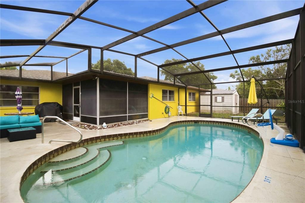 For Sale: $625,000 (3 beds, 2 baths, 1723 Square Feet)