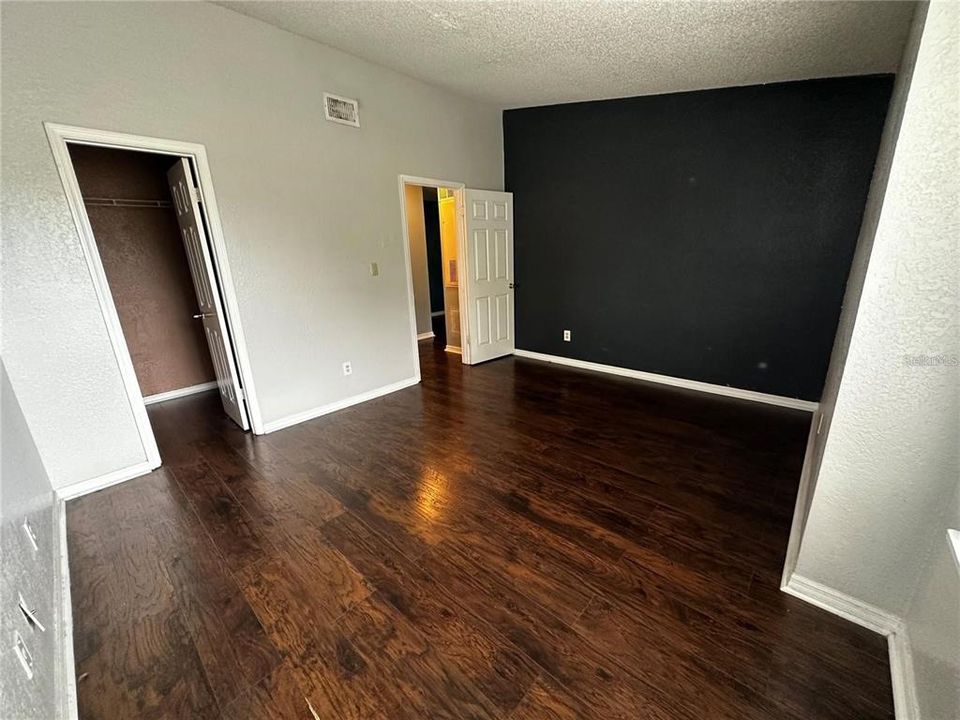 В аренду: $1,400 (1 спален, 1 ванн, 749 Квадратных фут)