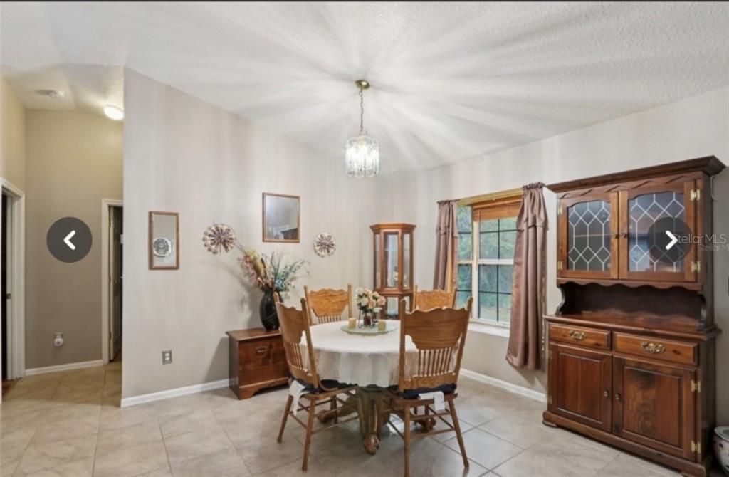 For Sale: $365,000 (3 beds, 2 baths, 1677 Square Feet)