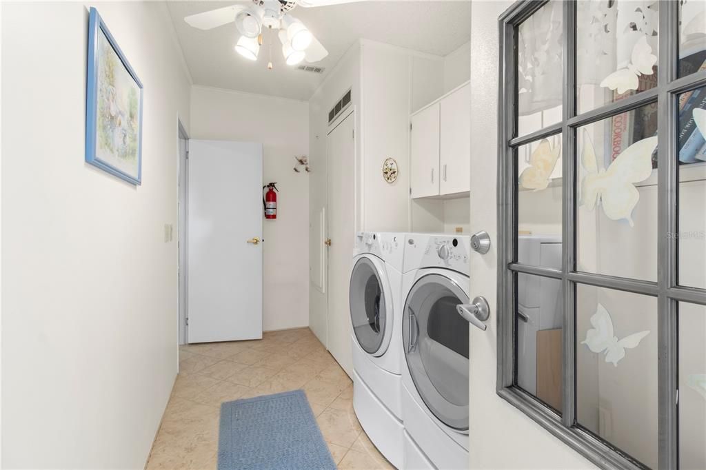 Active With Contract: $214,900 (2 beds, 2 baths, 1504 Square Feet)