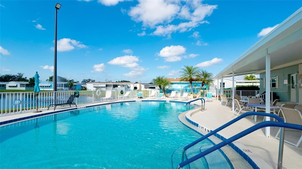 Active With Contract: $214,900 (2 beds, 2 baths, 1504 Square Feet)