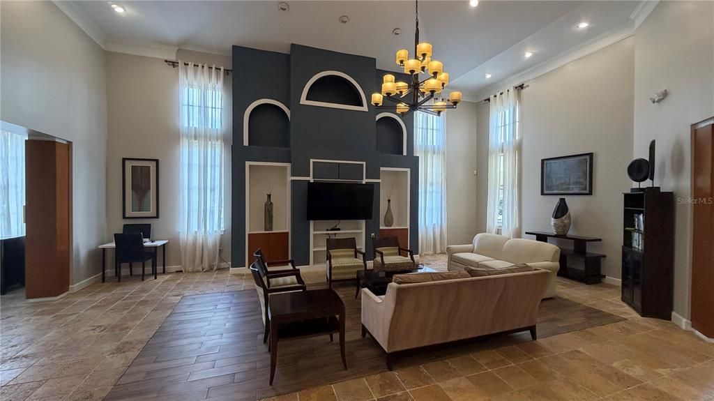 For Sale: $168,500 (1 beds, 1 baths, 765 Square Feet)