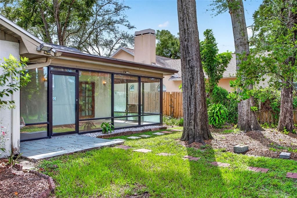 Activo con contrato: $419,000 (3 camas, 2 baños, 2006 Pies cuadrados)