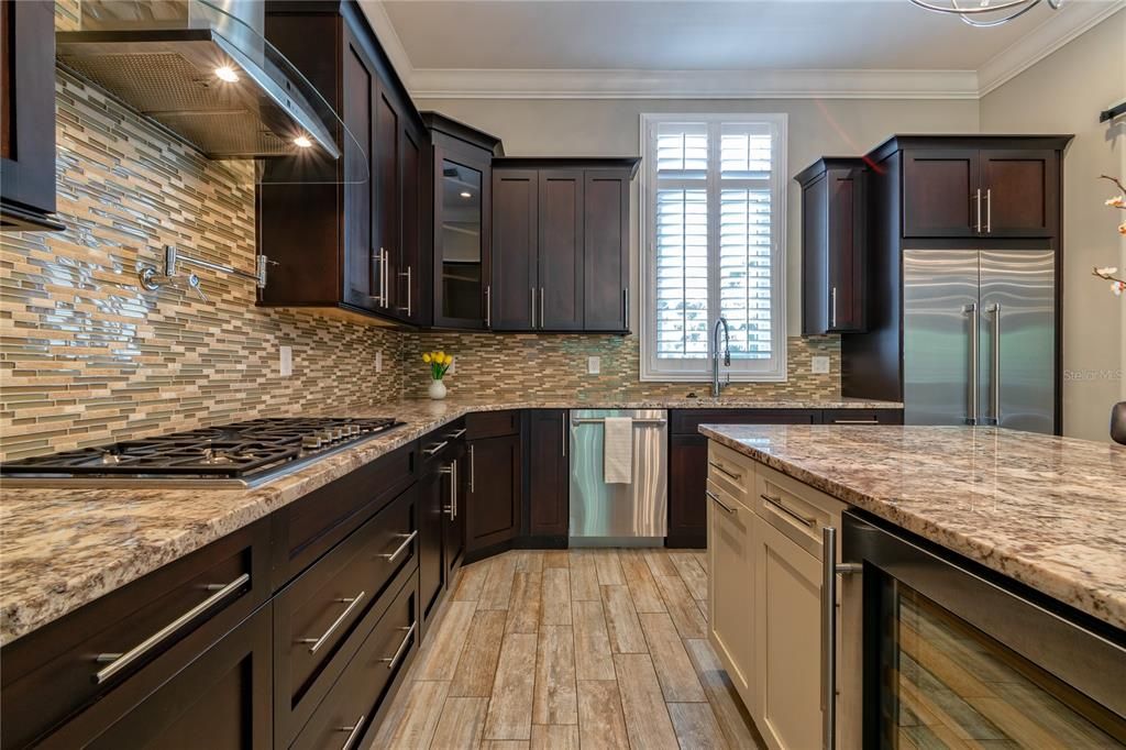 В аренду: $4,950 (3 спален, 3 ванн, 1791 Квадратных фут)