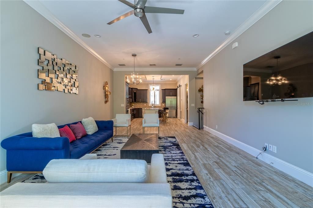 В аренду: $4,950 (3 спален, 3 ванн, 1791 Квадратных фут)