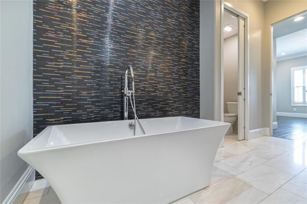 В аренду: $4,950 (3 спален, 3 ванн, 1791 Квадратных фут)