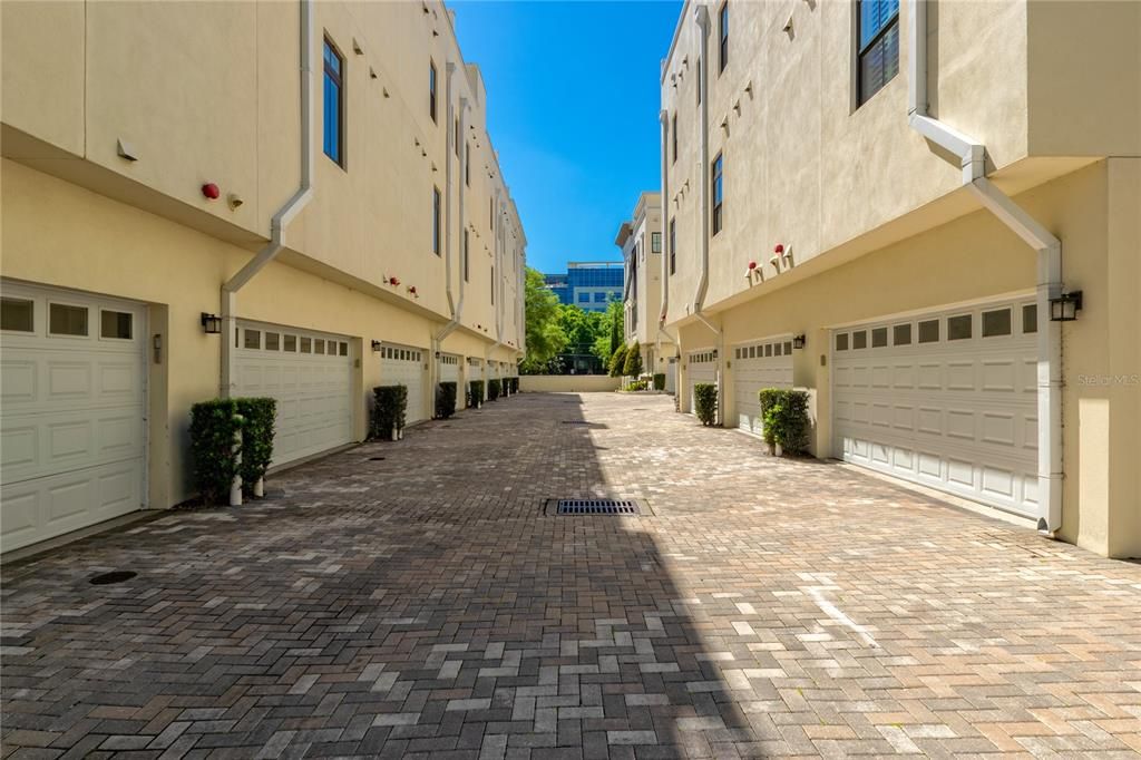 В аренду: $4,950 (3 спален, 3 ванн, 1791 Квадратных фут)