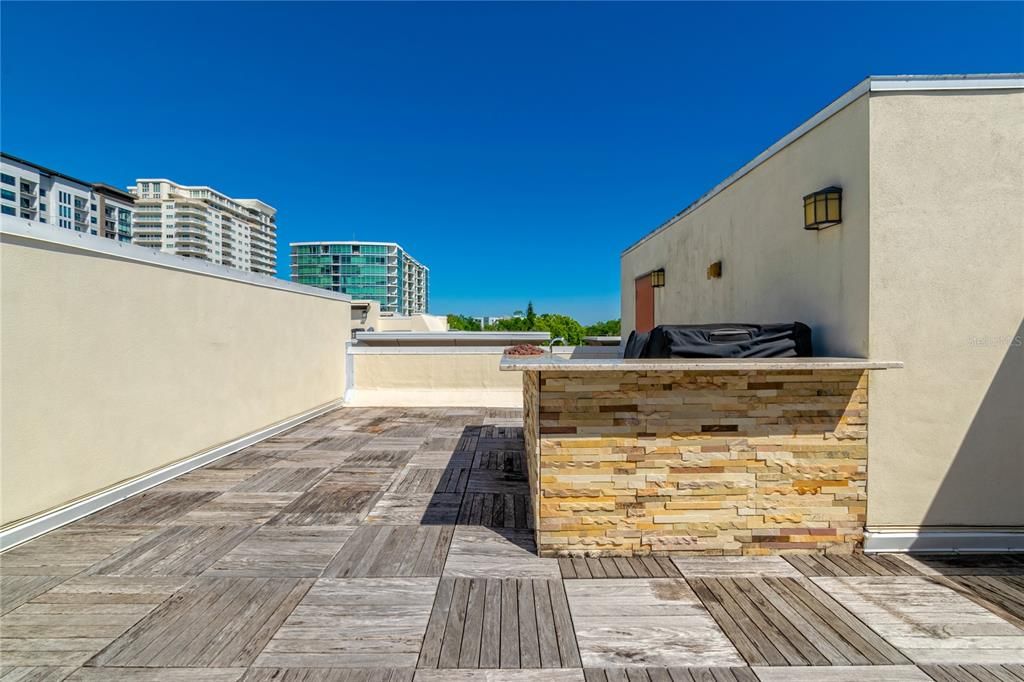В аренду: $4,950 (3 спален, 3 ванн, 1791 Квадратных фут)