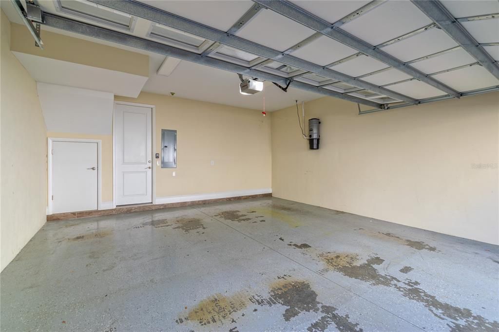 В аренду: $4,950 (3 спален, 3 ванн, 1791 Квадратных фут)
