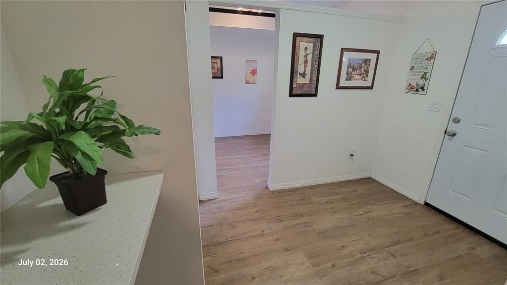 В аренду: $1,099 (1 спален, 1 ванн, 320 Квадратных фут)