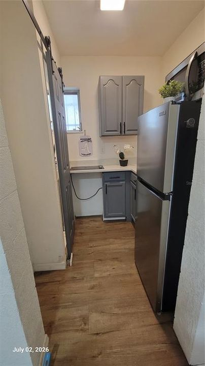 В аренду: $1,099 (1 спален, 1 ванн, 320 Квадратных фут)
