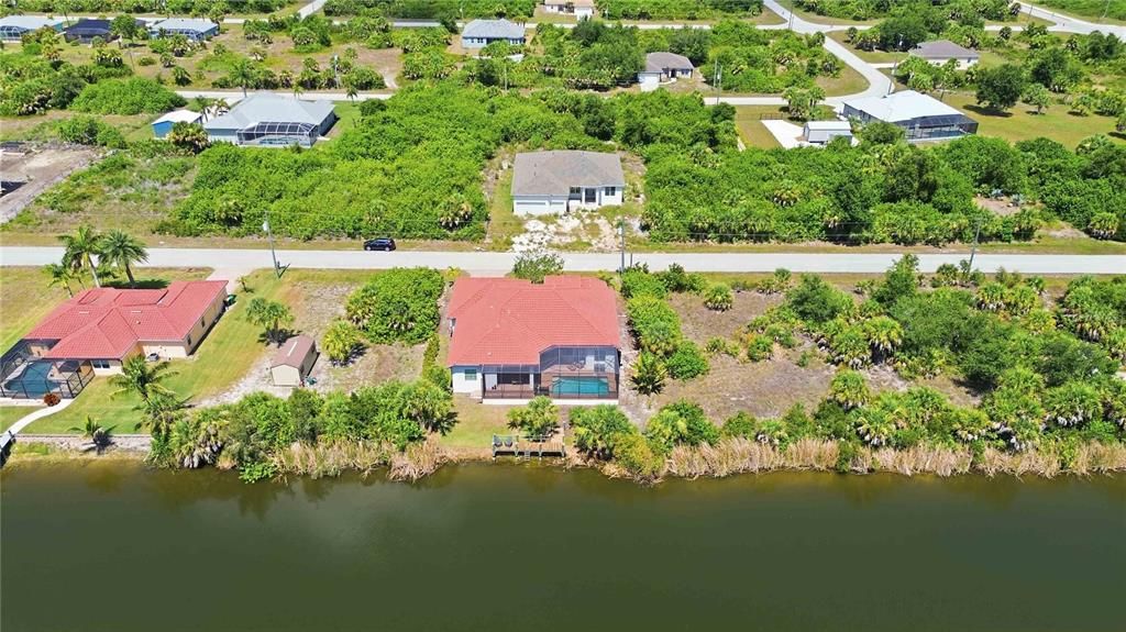 En Venta: $889,000 (3 camas, 2 baños, 2390 Pies cuadrados)